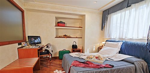 Aurora Wellness & Hotel 3*